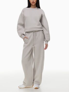 Aritzia Cozy Fleece Mega Parachute Sweatpant